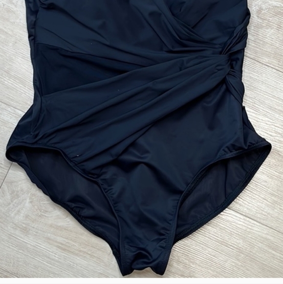 MIRACLESUIT Twisted Sister Esmerlda One-Piece Swimsuit BLACK SIZE 14 - Picture 6 of 10